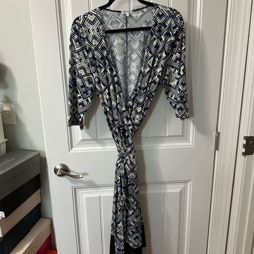 Kiyonna Blue and White Patterned Dress